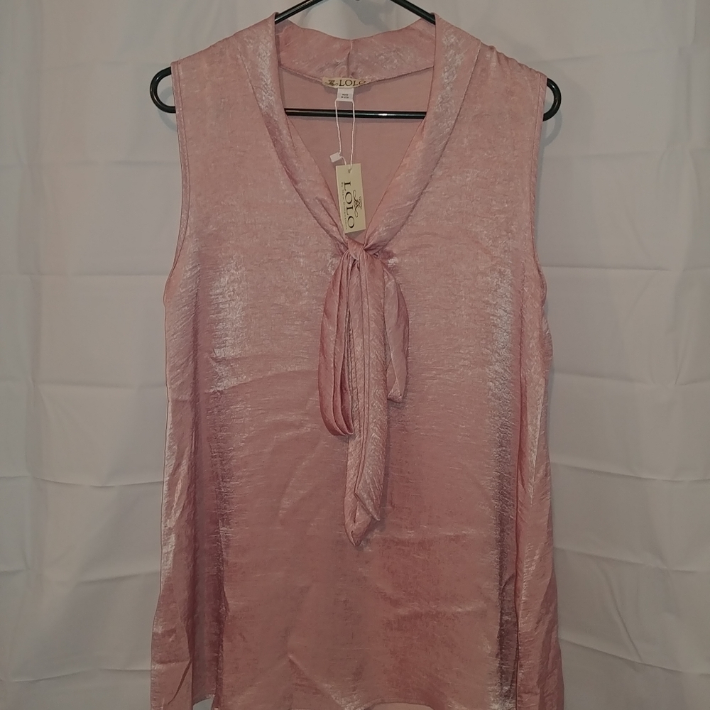 LOLO sleeveless shirt
